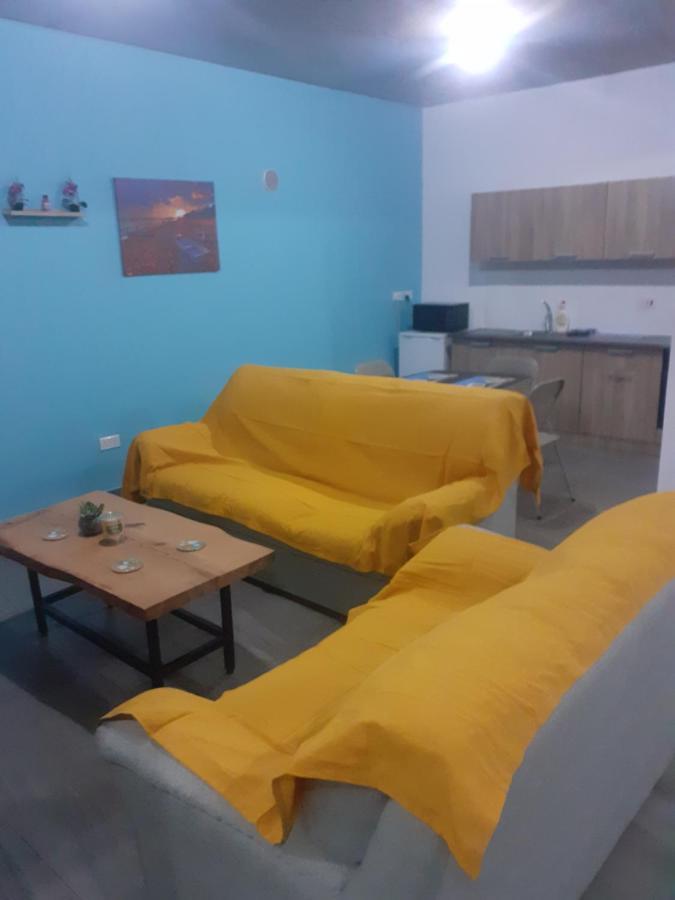 Ariadnis 3 Beds Appartement *