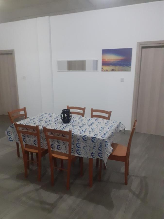 Ariadnis 3 Beds Appartement