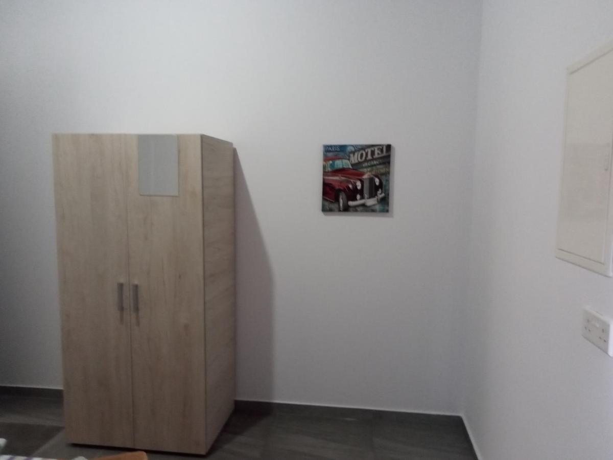 Ariadnis 3 Beds Appartement *