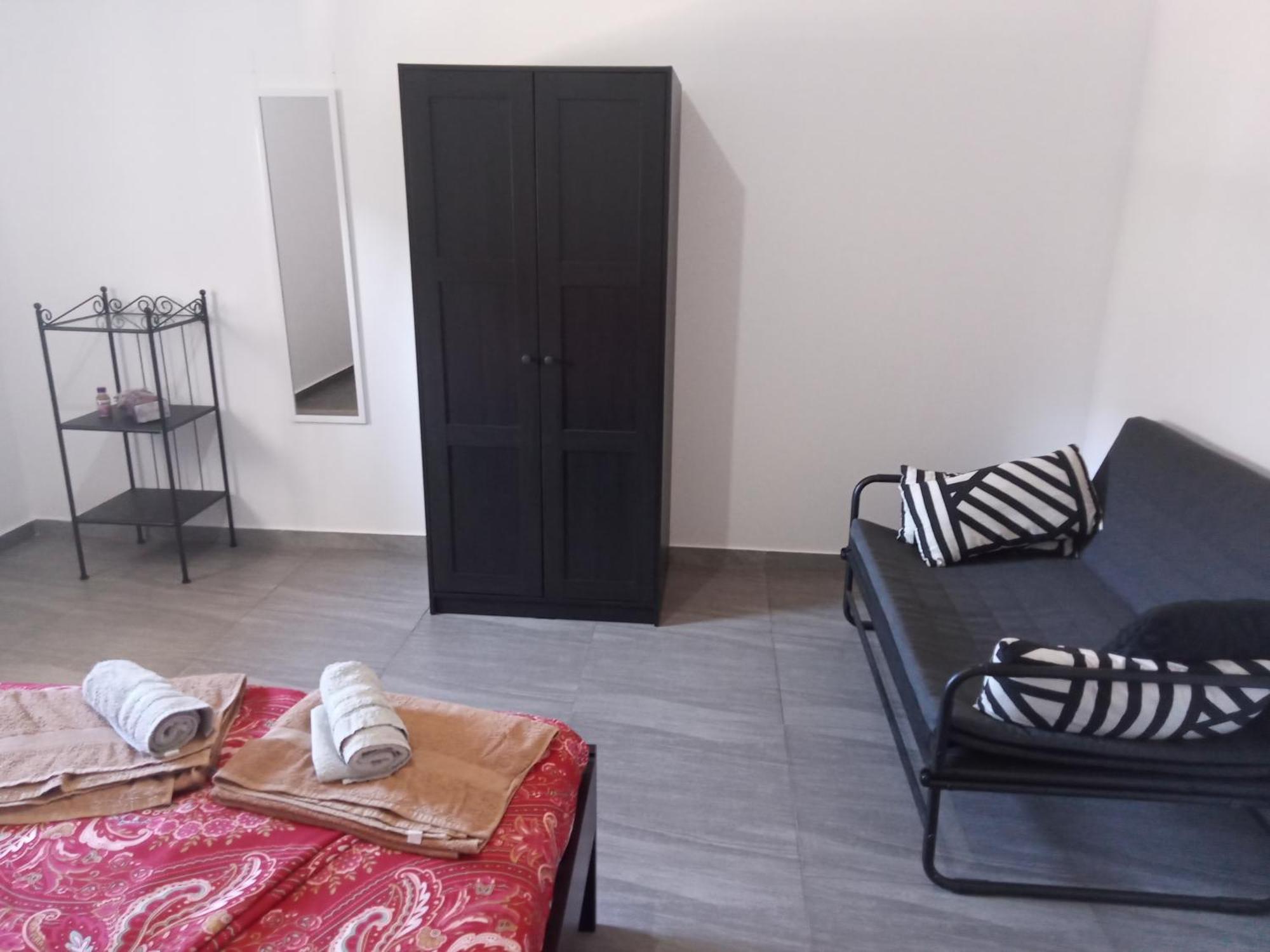 Ariadnis 3 Beds Appartement *